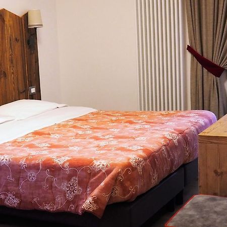 Hotel Serena Dimaro Zewnętrze zdjęcie