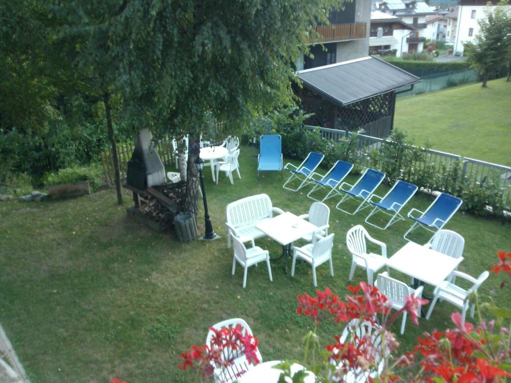 Hotel Serena Dimaro Zewnętrze zdjęcie